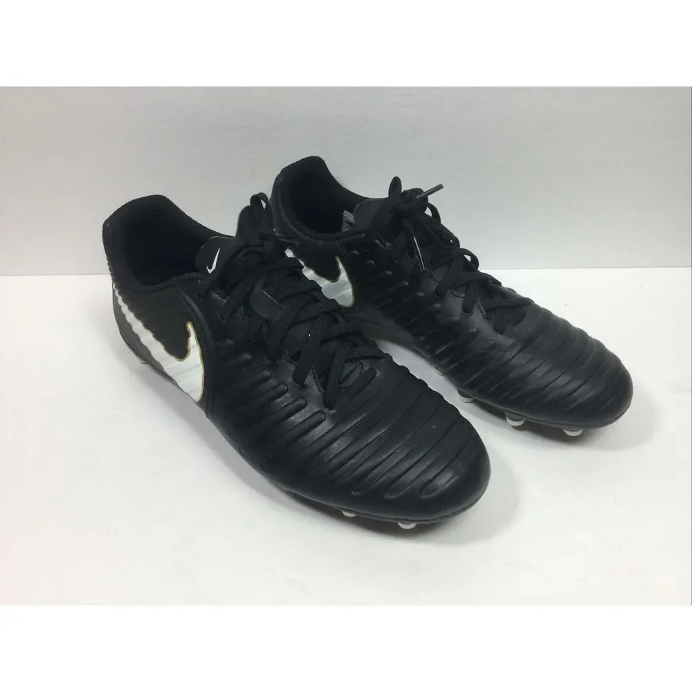 Nike Tiempo Soccer Cleats Mens 6.5‎ Black Sports Shoes 897759-002